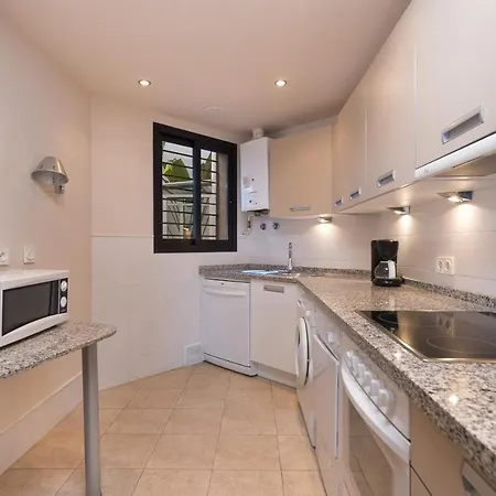 Precioso De 2 Con Parking & Wifi Apartment *