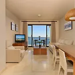 Apartment Precioso De 2 Con Parking & Wifi